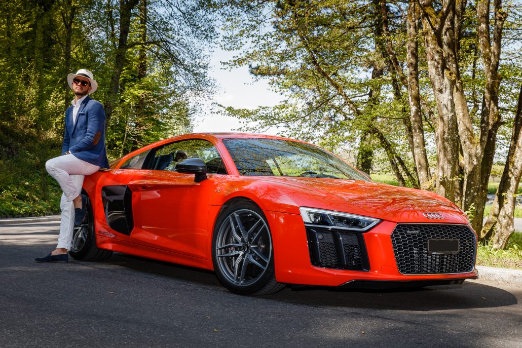 Audi R8 Front