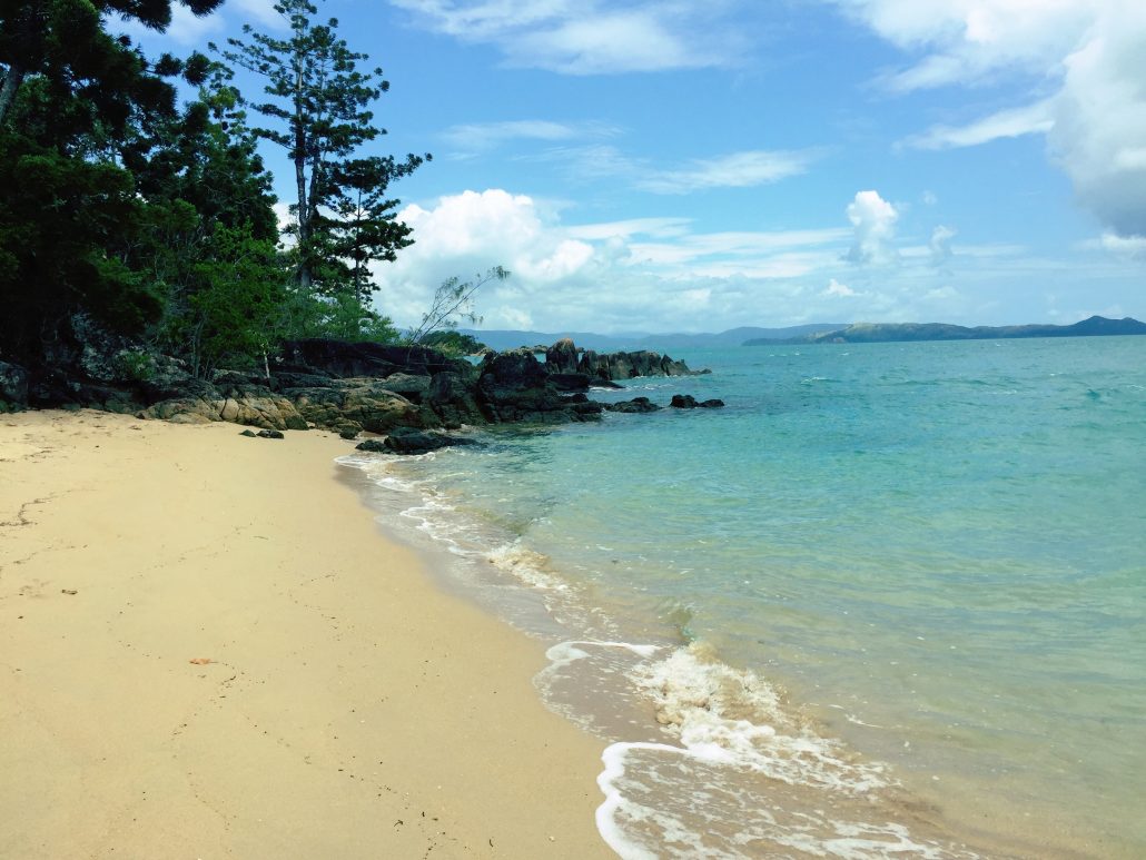 beach hamilotn island
