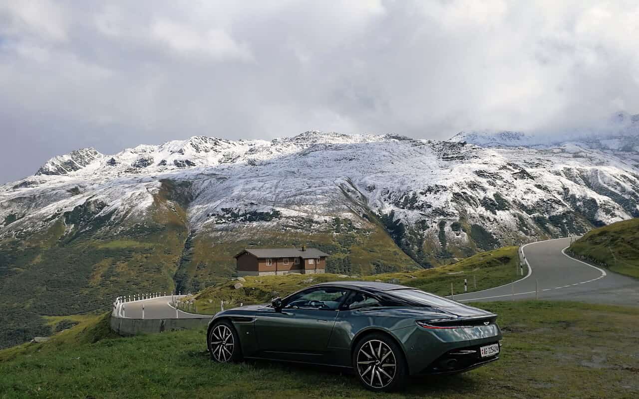 aston martin db11