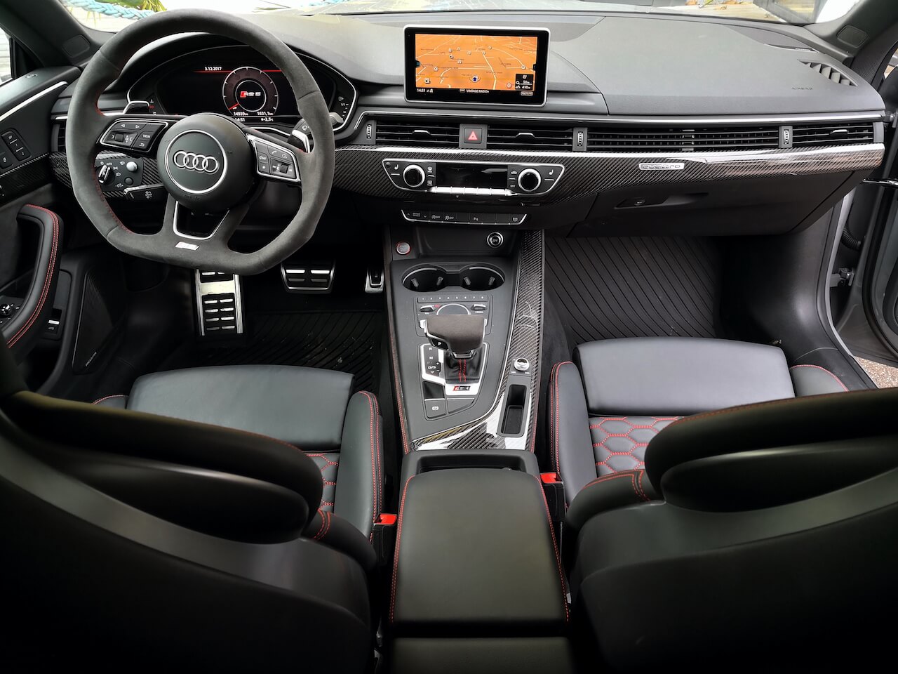 2022 Audi RS5 Interior