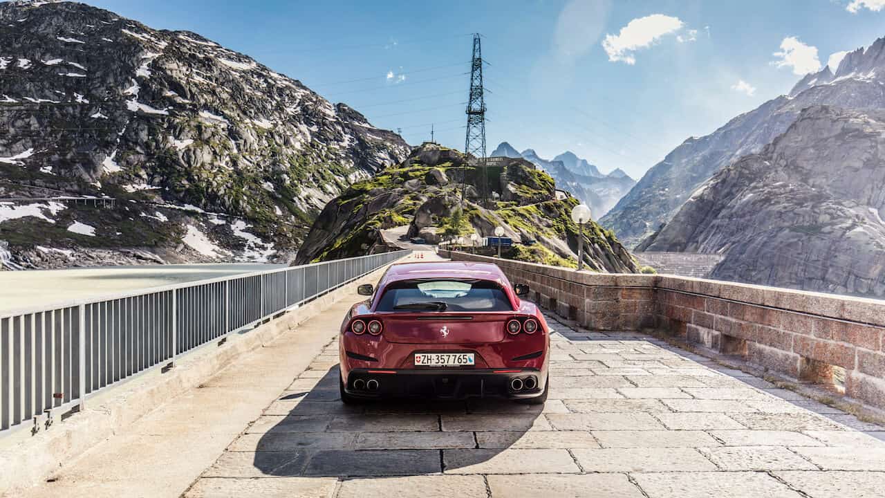 FERRARI 488 GTB, MOUNTAIN PASS DRIVE